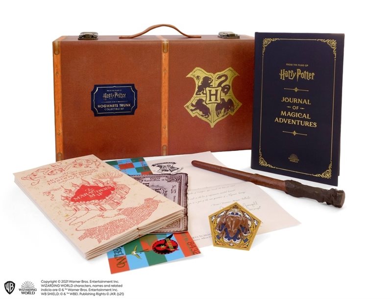 Harry Potter: Hogwarts Trunk Collectible Set